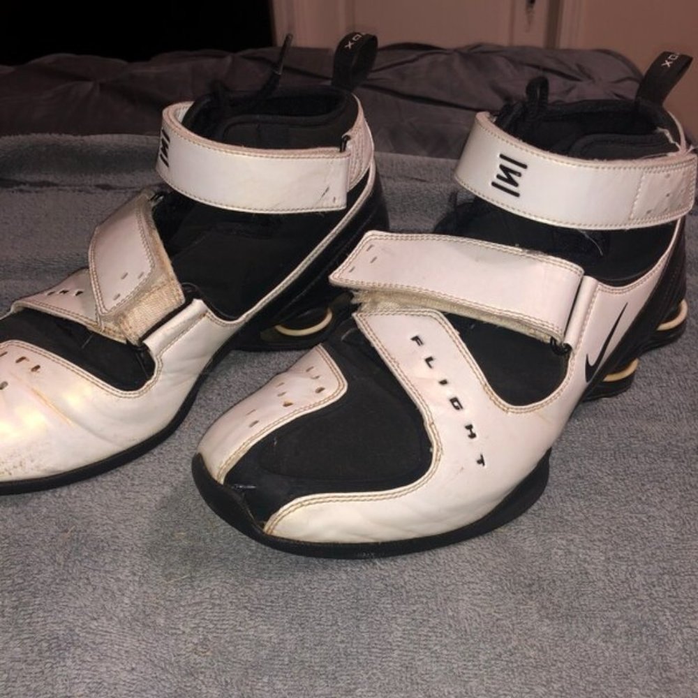 White Nike Shox Stunner Flight